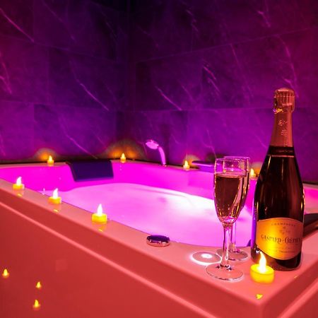 Spa & Detente - Suite Privee - Tours - Netflix Exteriör bild
